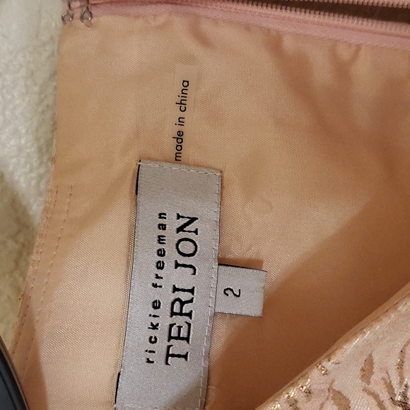 Mini dress - Picture 4 of 7